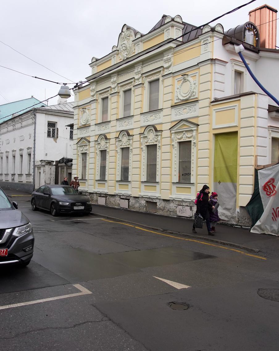 Особняк со львом и дом художников: какие здания признали памятниками архитектуры