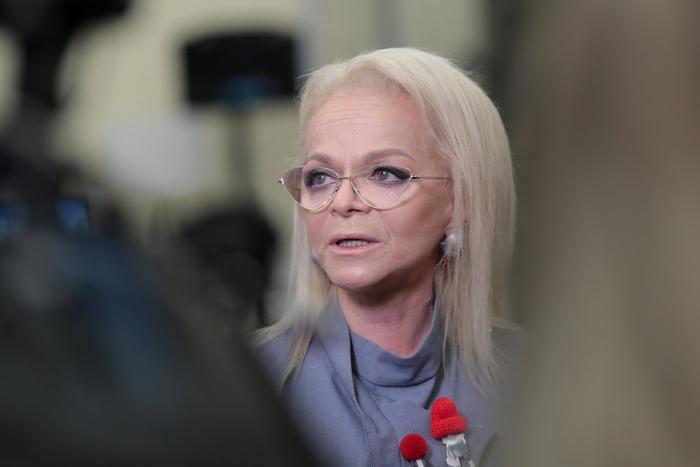 Суд вернул Долиной квартиру, проданную под влиянием мошенников