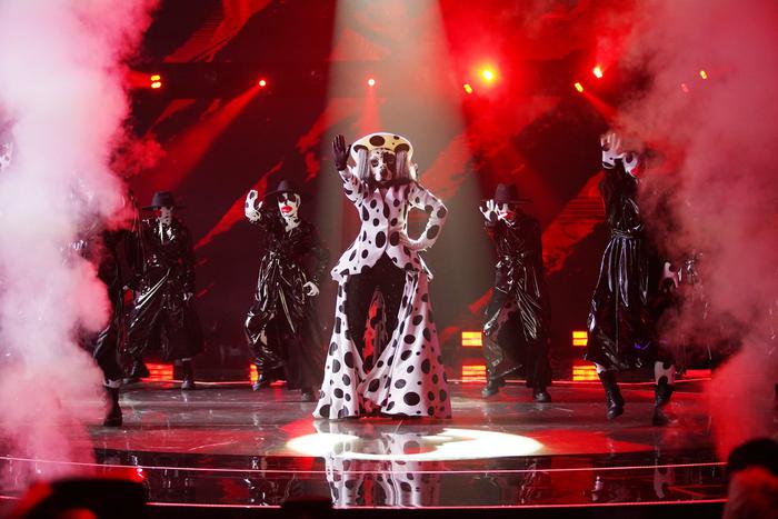 Далматин покорил Леди Гага: эпатажная певица разместила фрагмент из российского ТВ-шоу "Маска"