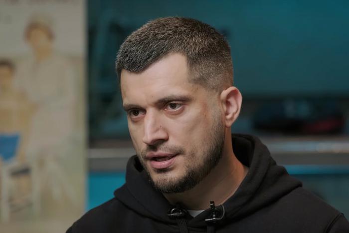 Врач рассказал, может ли Паша Техник реагировать на голос бывшей