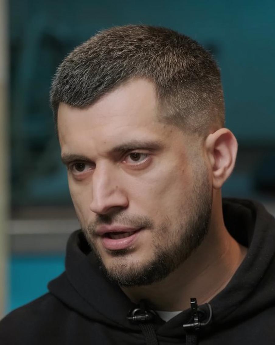 Врач рассказал, может ли Паша Техник реагировать на голос бывшей