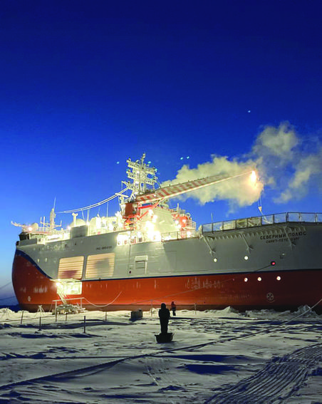 Что первым делом выгружают на лёд полярники: быт и традиции учёных на Северном полюсе