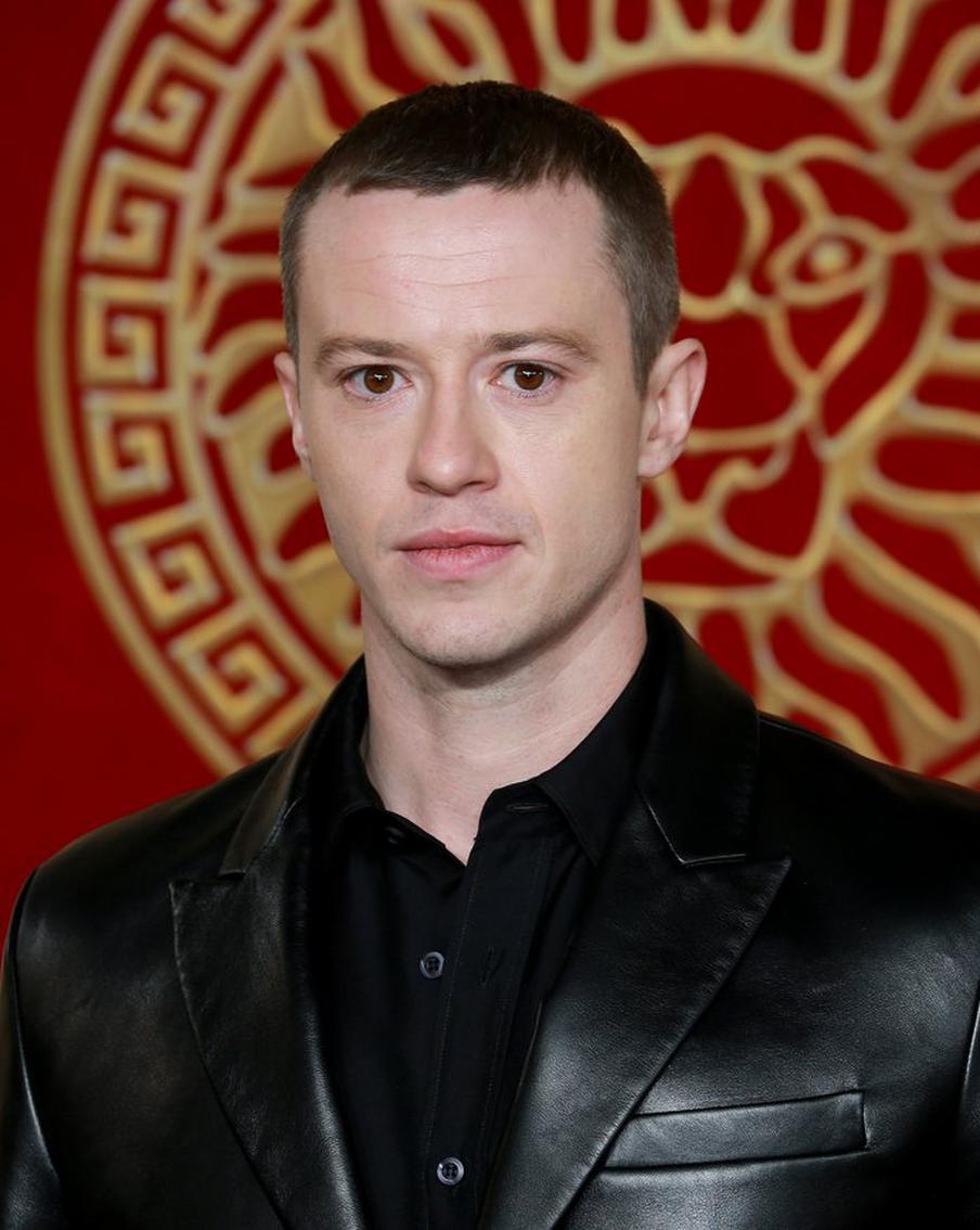 Звезды "Гладиатора 2", "Очень странных дел" и "Солтбёрна" сыграют участников The Beatles в четырёх отдельных байопиках