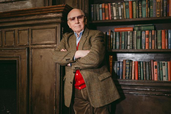 "Никогда не учу текст к репетиции и считаю это вредным": народный артист России Валерий Баринов раскрыл Metro свои секреты