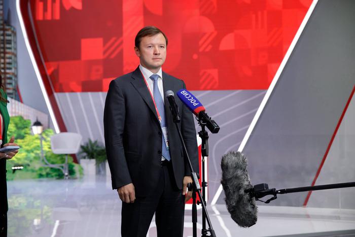 Владимир Ефимов: началась проходка третьего вертикального ствола для строительства станции "Достоевская"