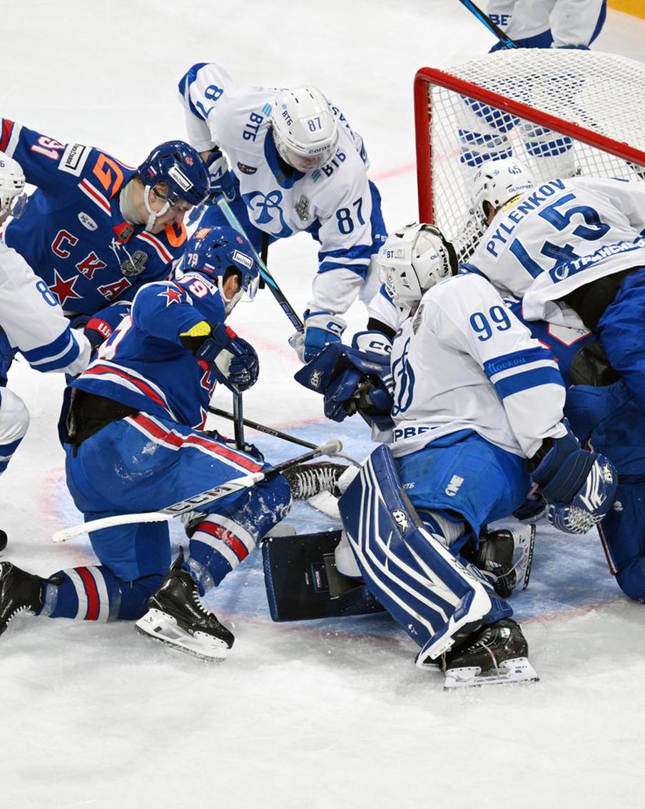 Звонок сверху или правила: почему отменили гол СКА