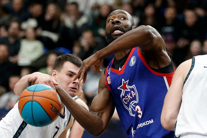 На какие виды спорта сходить в Москве: шахматы, баскетбол, футбол, ледовое шоу