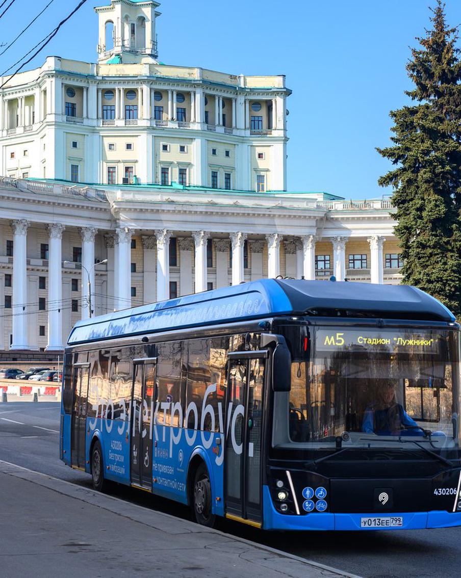 Ликсутов рассказал о популярности запущенных в столице с начала года маршрутах наземного транспорта