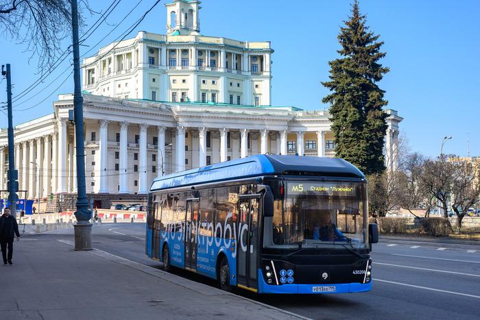Ликсутов рассказал о популярности запущенных в столице с начала года маршрутах наземного транспорта