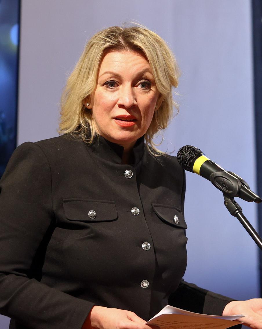 Захарова назвала оскорблением выдворение России с мероприятий 9 Мая в ФРГ