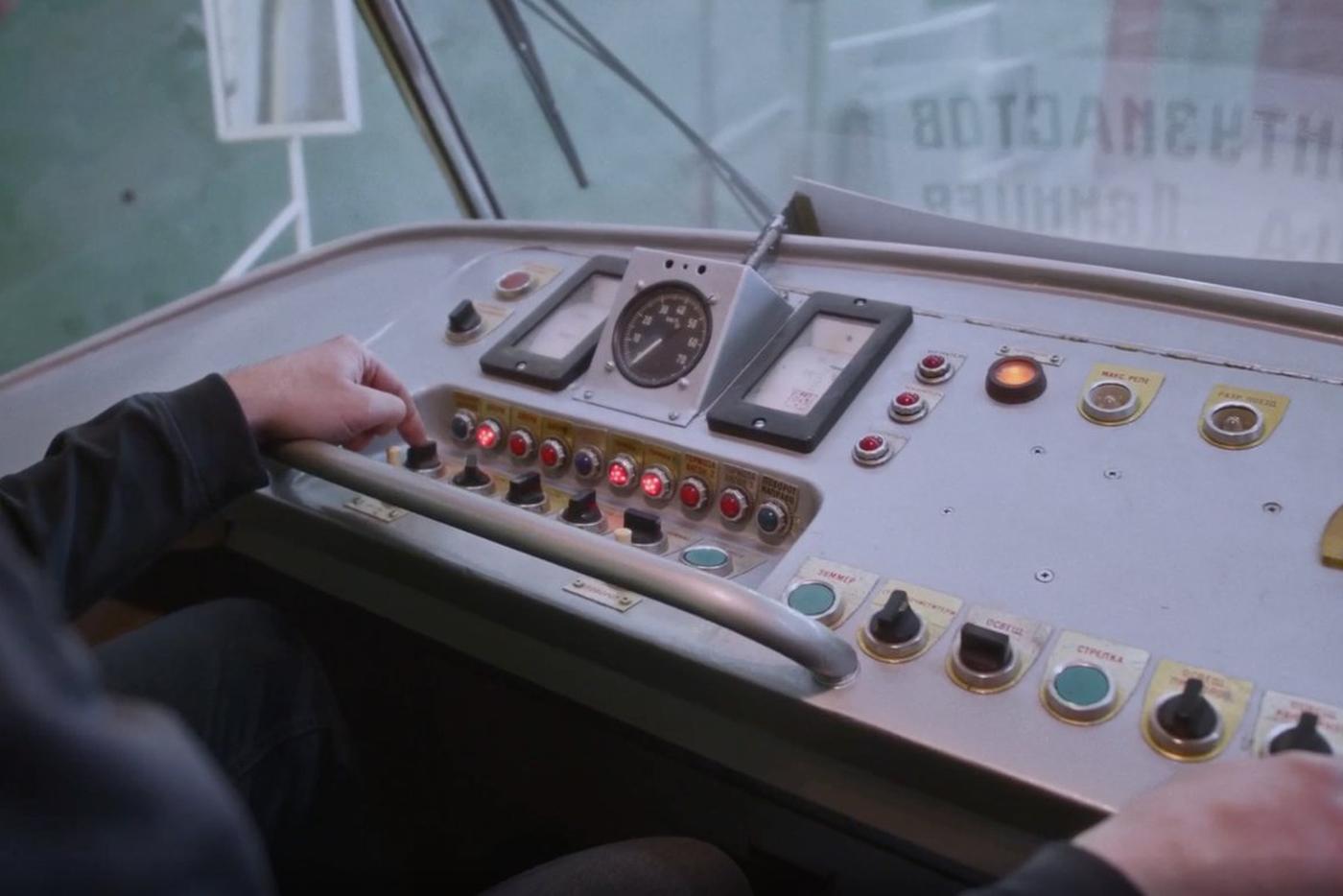 В кабине водителя трамвая Tatra T3SU.