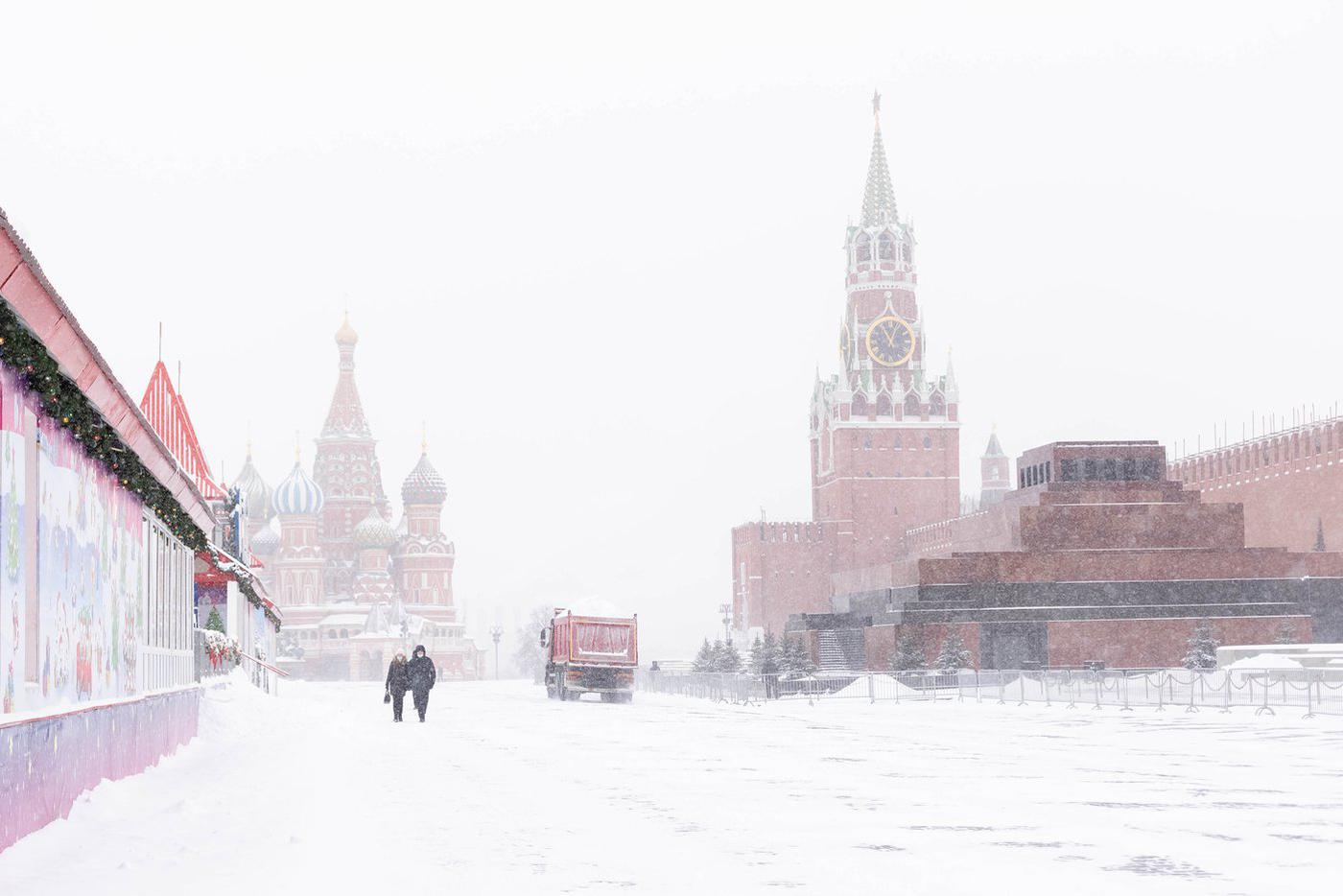 Москву в понедельник ждёт снег, гололедица и около нуля градусов