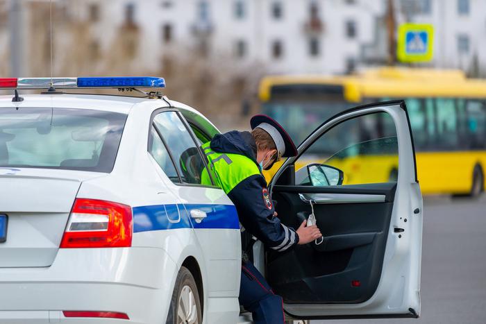 В Москве "Газель" въехала в подземный переход на станции метро "Парк Победы"