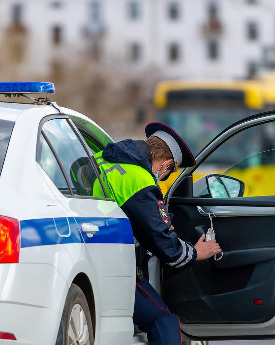 В Москве "Газель" въехала в подземный переход на станции метро "Парк Победы"