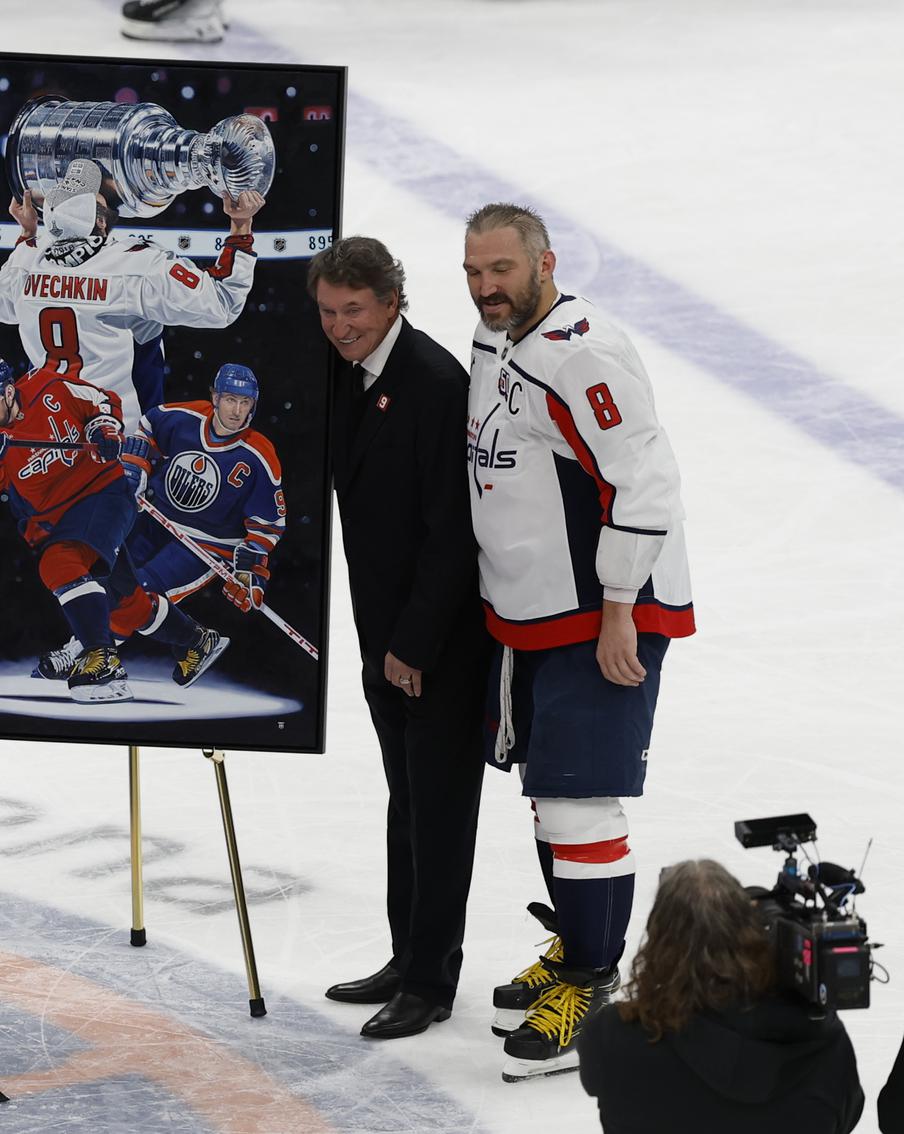 Овечкин – лучший по голам в "регулярке", но ему 39 лет. Как уходил из хоккея предыдущий рекордсмен Уэйн Гретцки
