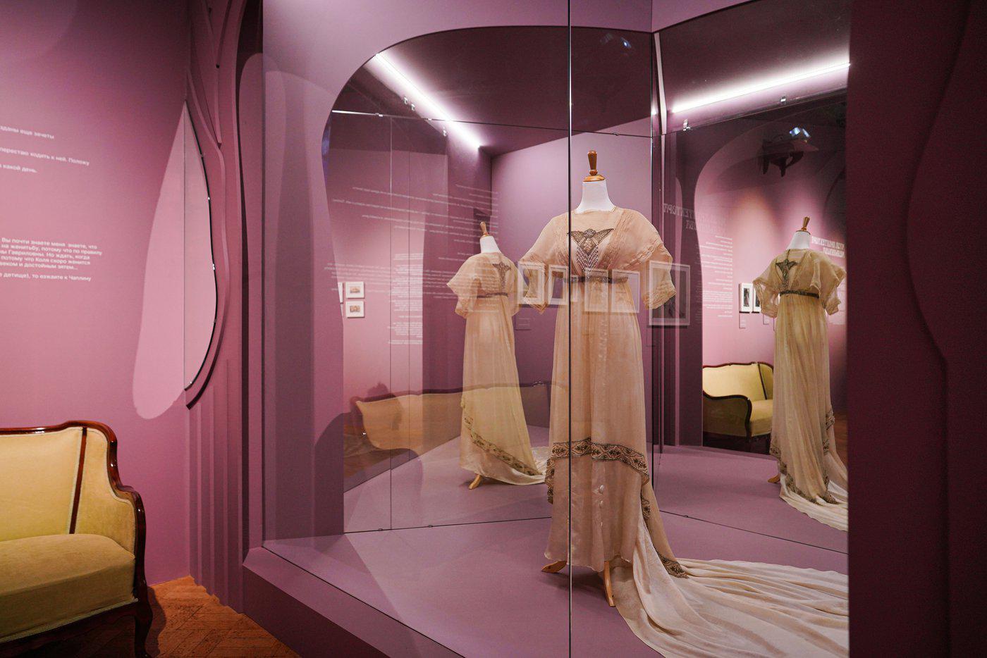 На выставке "Муза архитектора Мельникова".