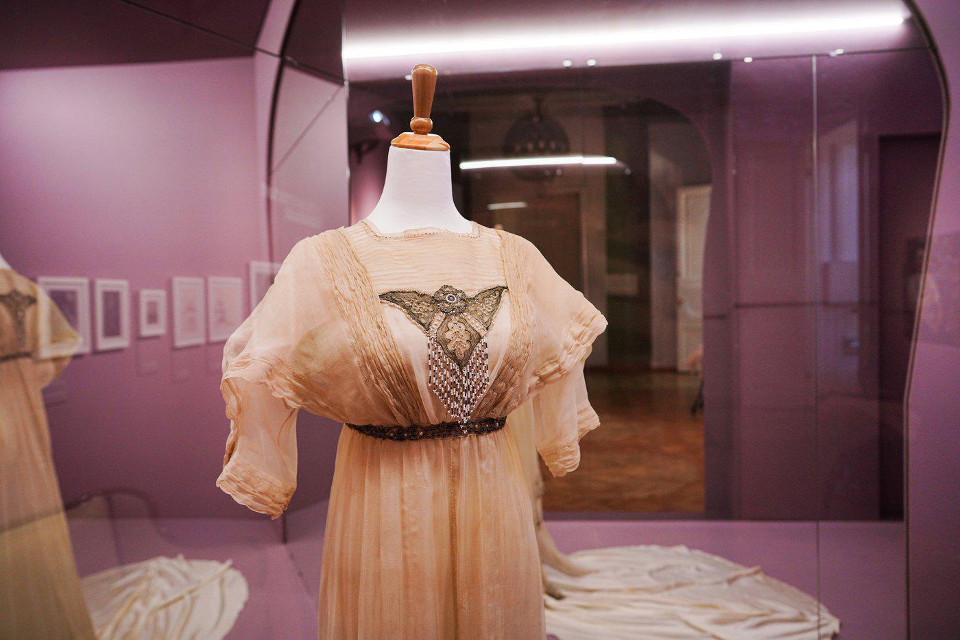 На выставке "Муза архитектора Мельникова".