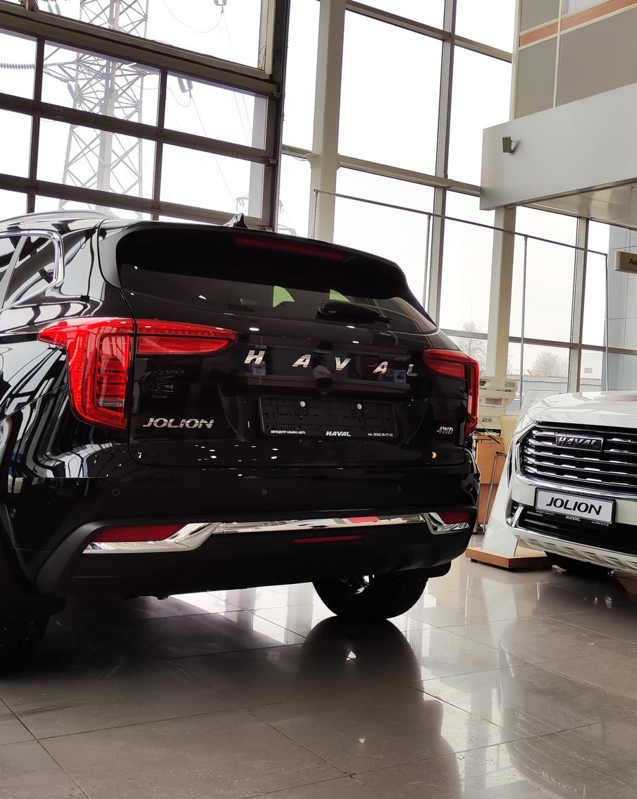 Количество китайских автосалонов в России резко сократилось в первом квартале 2025 года