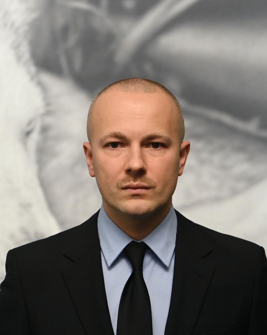 Российский дизайнер Гоша Рубчинский объявил о выпуске первой с 2018 года коллекции под своим брендом