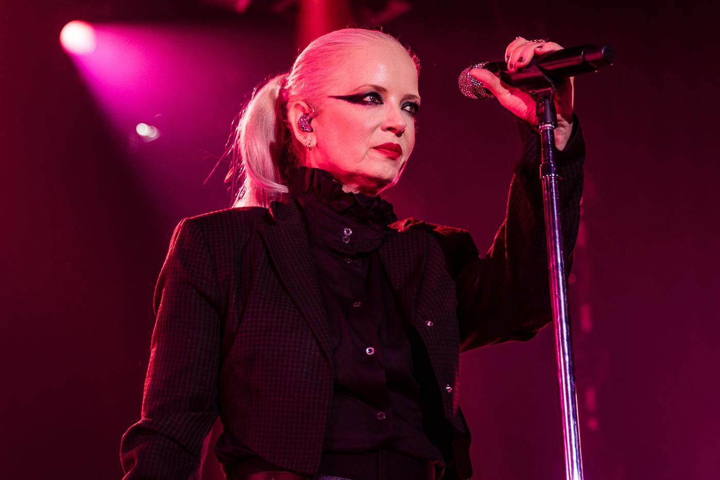 Группа Garbage готовится к выходу нового альбома: Ширли Мэнсон дала интервью Metro