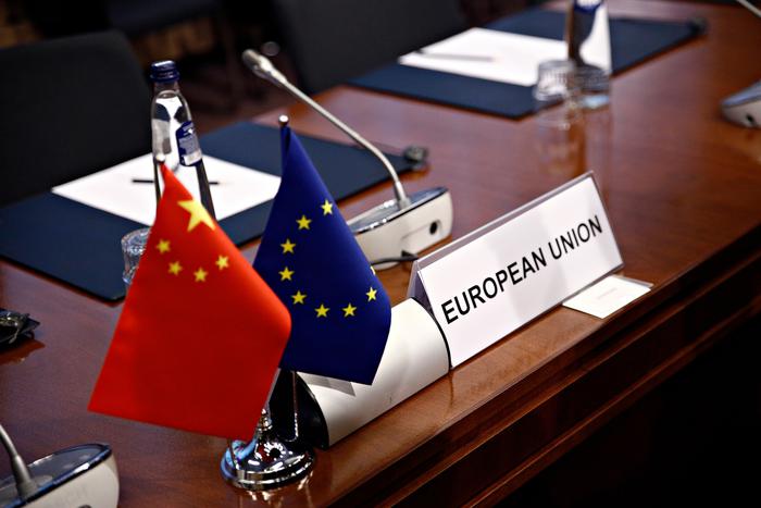 Руководство ЕС планирует посетить Пекин в конце июля
