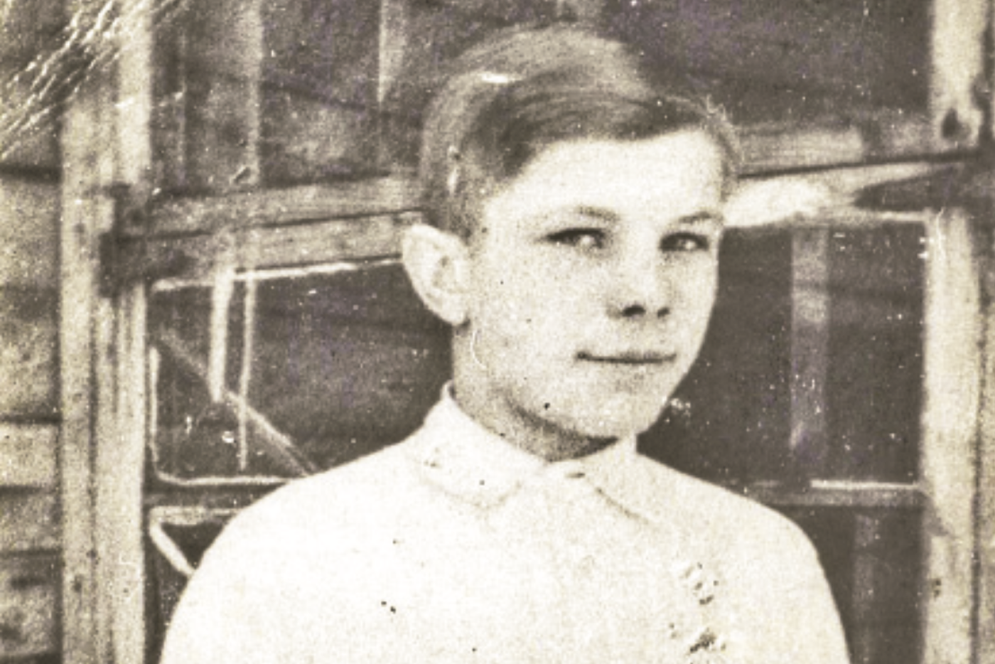 Юрий Гагарин прокусил немцу ногу и этим спас своего брата