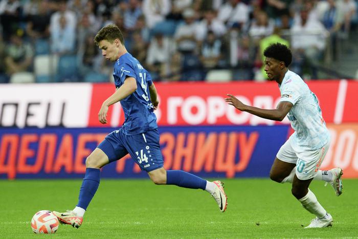 Избитый футболист "Нижнего Новгорода" Антон Мухин может полностью восстановиться уже через полторы недели