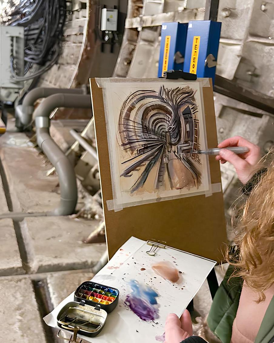 Участники проекта "Искусство в метро" провели ночную творческую сессию на закрытой станции "Шелепиха"