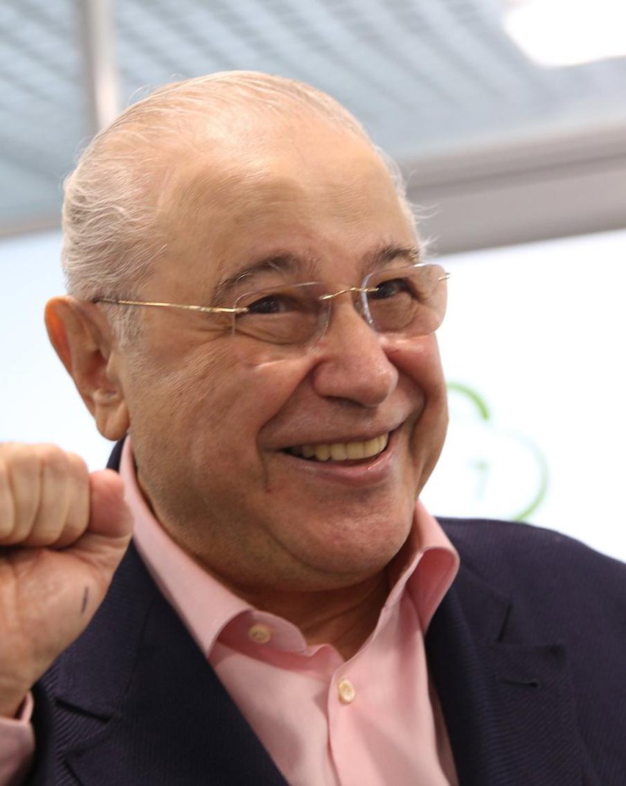 Юморист Евгений Петросян рассказал о своём здоровье и выразил пренебрежение к сочиняющим о нём небылицы