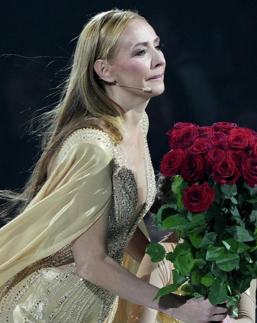 Муж Татьяны Навки Дмитрий Песков вышел на лёд во время юбилея супруги