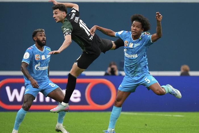 "Зенит" разгромил "Краснодар" и обострил интригу в РПЛ