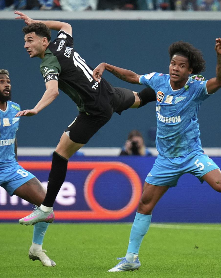 "Зенит" разгромил "Краснодар" и обострил интригу в РПЛ