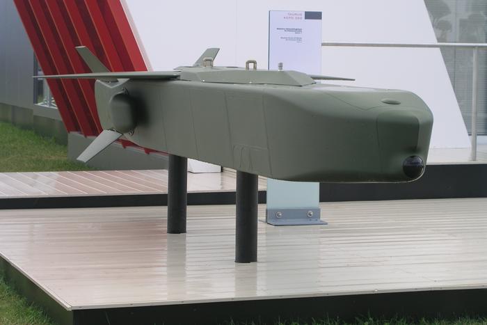 Мерц допустил поставку Taurus Киеву