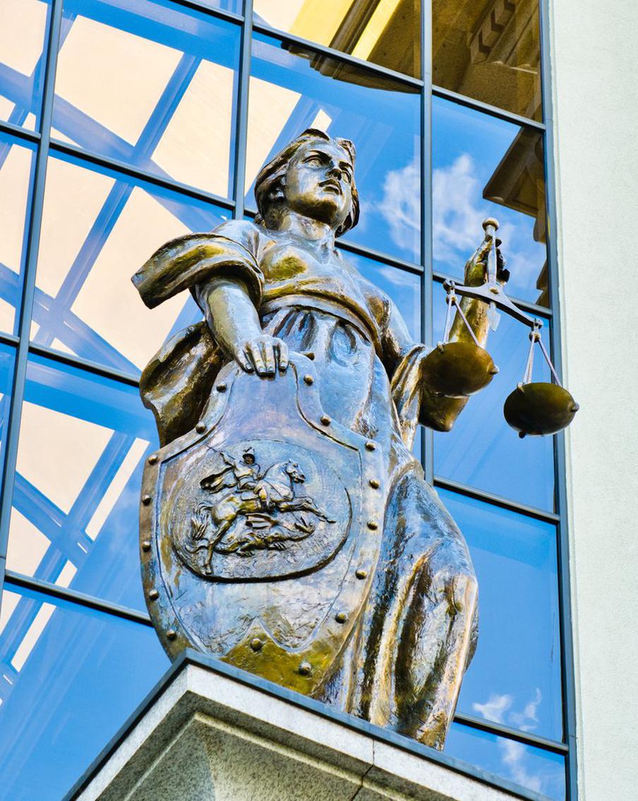 Суд оставил в силе приговор певцу Шарлоту