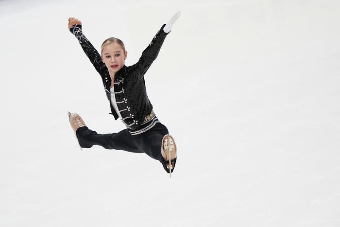 "Ребёнок звонил, говорил, что Розанов её тащит в свой номер": в мире фигурного катания разразился скандал