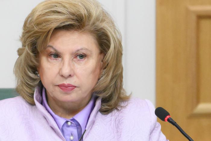 Киргизский и российский омбудсмены провели встречу для обсуждения ситуации с мигрантами в России