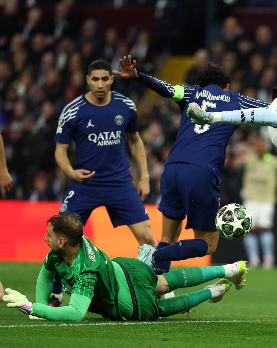 Матвей Сафонов и Хвича Кварацхелия сразятся с фаворитом Лиги чемпионов