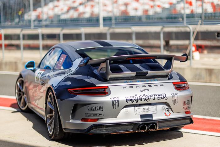 На какие виды спорта сходить в Москве: автогонки, гандбол, футбол и баскетбол