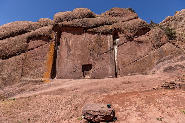 Древний памятник Араму-Муру: загадка для археологов и мистиков