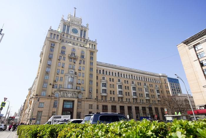 По прогнозам синоптиков, воздух в Москве в воскресенье может прогреться до плюс 27 градусов