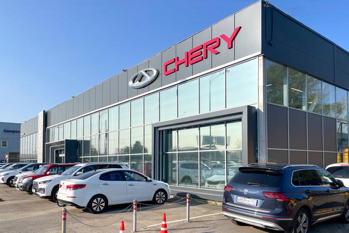 Китайские компании увеличили втрое поставки легковушек в Россию после полугодовой паузы