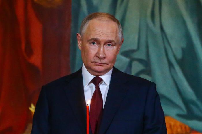 Российский президент поздравил верующих страны с наступлением праздника светлой Пасхи