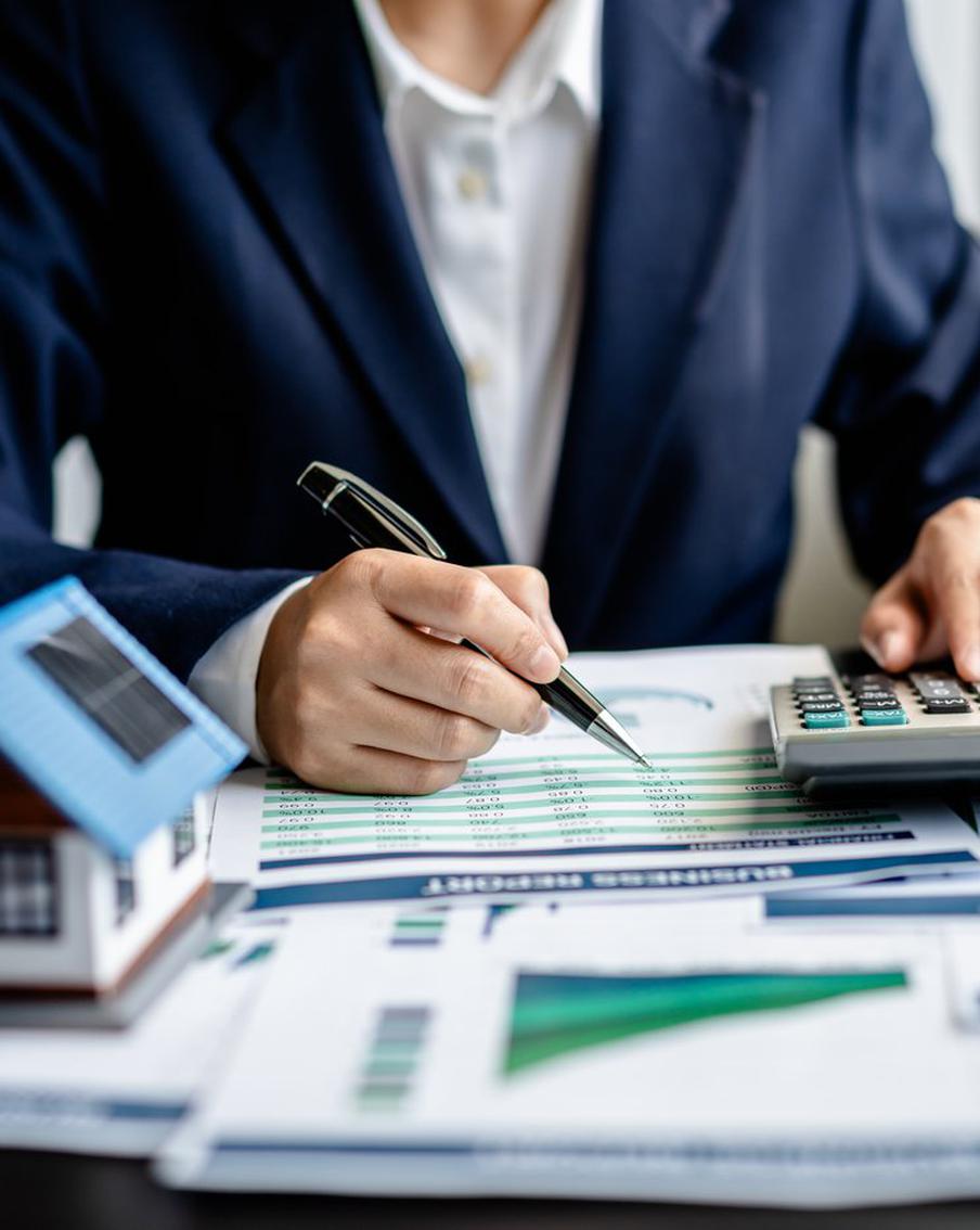 Главы Сбербанка и ВТБ заявили об отмене допкомиссии за выдачу льготных ипотечных кредитов