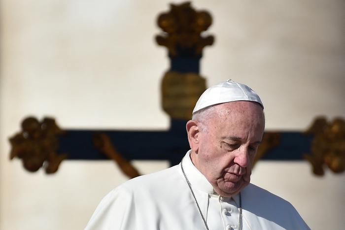 Из-за чего умер папа римский Франциск и кто будет вместо него