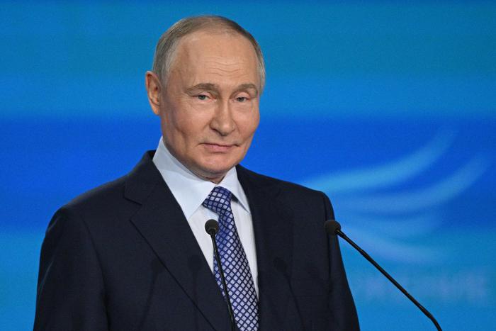 Путин примет участие в ПМЭФ-2025