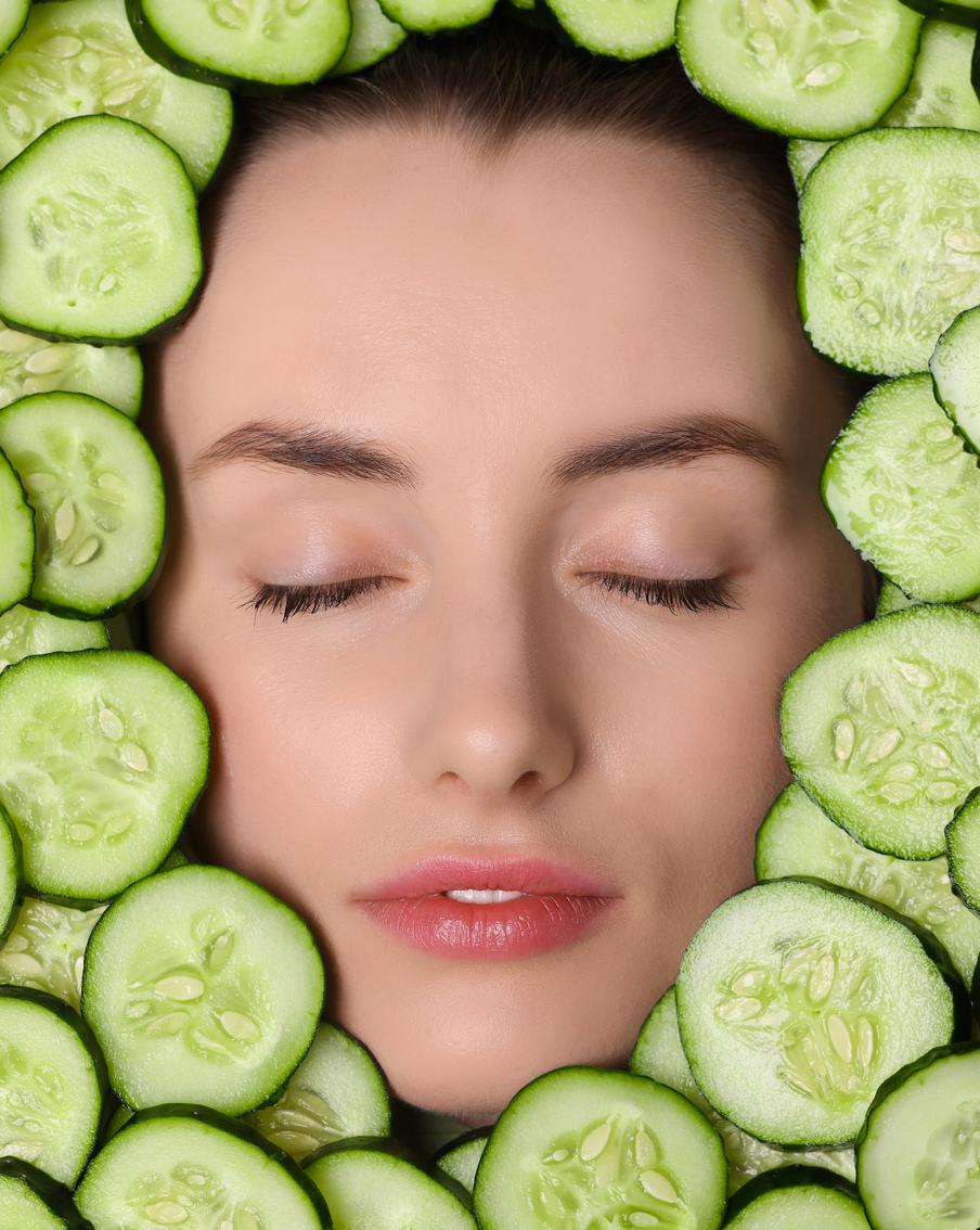 Почему нельзя наносить мёд и йогурт на лицо: объясняет косметолог