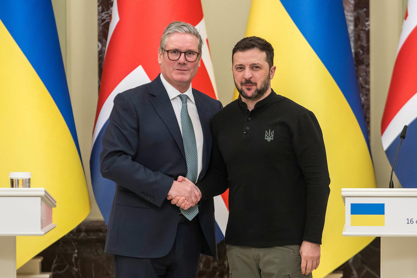 Великобритания потребовала у Украины сблизить позиции с США после срыва переговоров