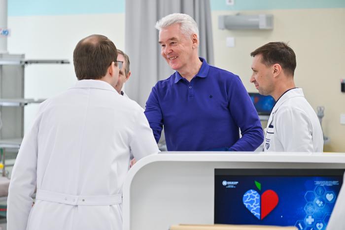 Сергей Собянин открыл флагманский центр больницы имени Буянова