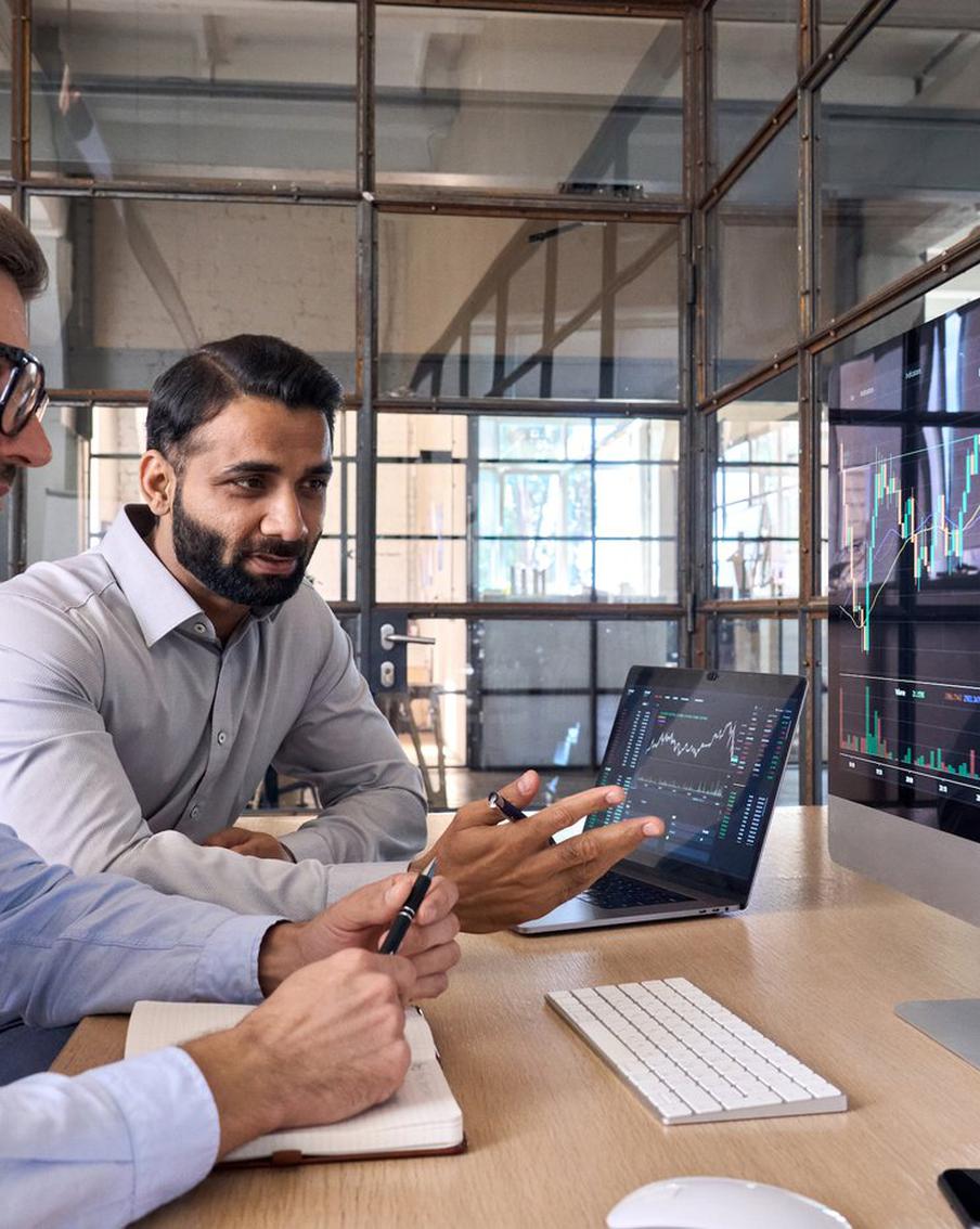 Aйтишники на паузе: как изменился рынок найма и зарплат в 2025 году