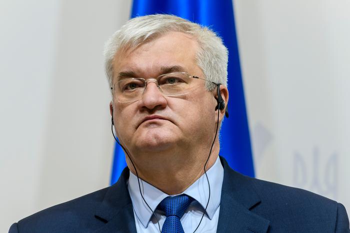 Украина не признает Крым, Трамп представил мирный план: хроника очередных событий украинского кризиса